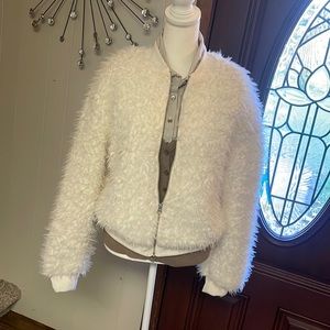 Xhiliration Beautiful faux sheep fur coat. S